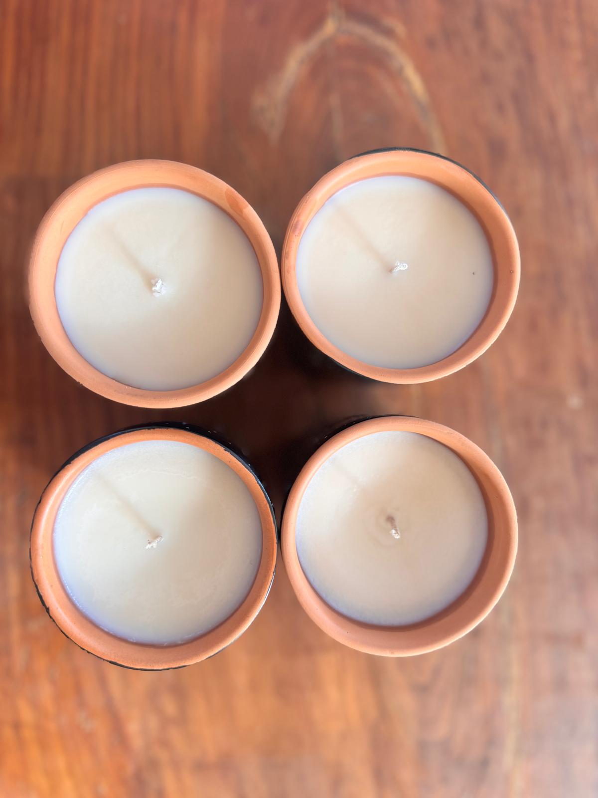 Candela in ceramica dipinta a mano