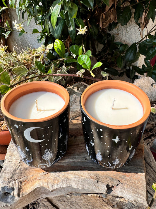 Candela in ceramica dipinta a mano